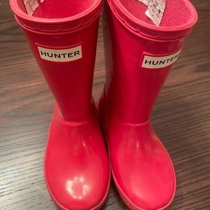 Hunter girls pink boots US size 8